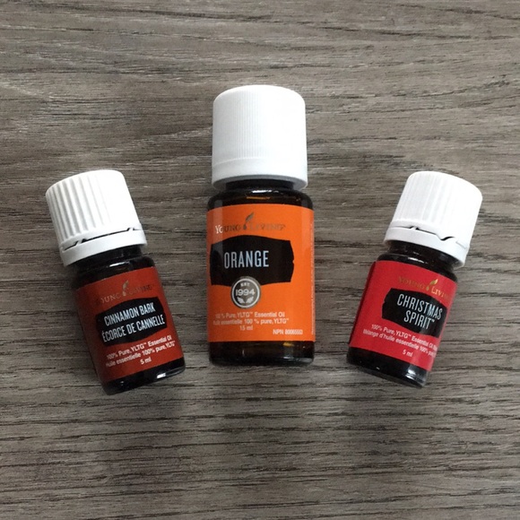 Young Living - Essential Oil Bundle - Cinnamon Bark, Orange and Christma… - Picture 1 of 2